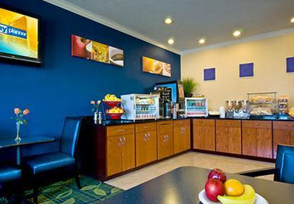 Fairfield & Hotel